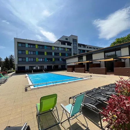 Lila Apartman *